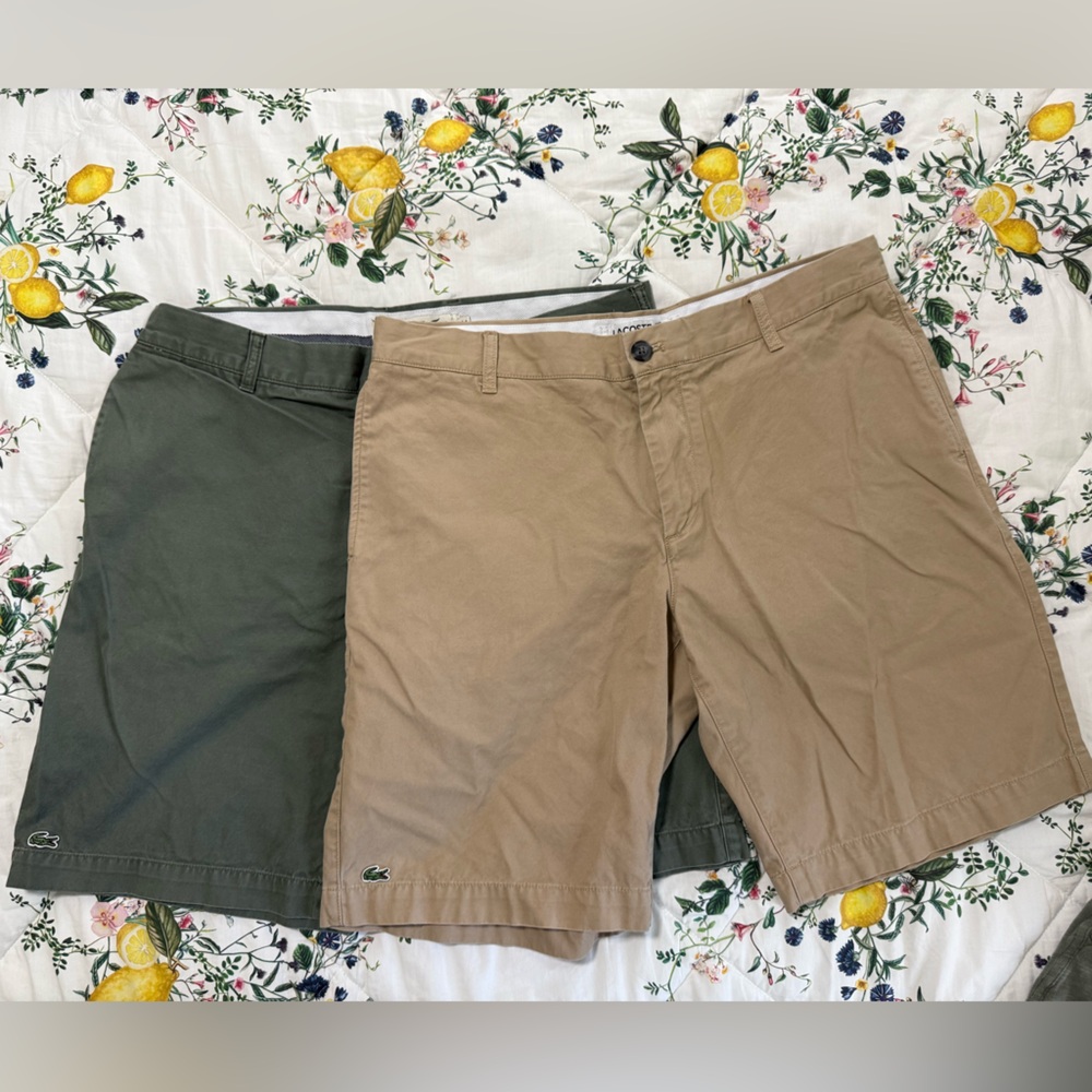 Lacoste Regular Fit Size 34 Waist Men's Chino Shorts Khaki/Hunter Green